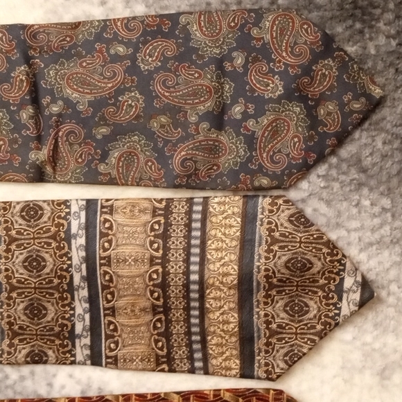 Roundtree & Yorke set of 10 vintage neckties - Picture 11 of 12